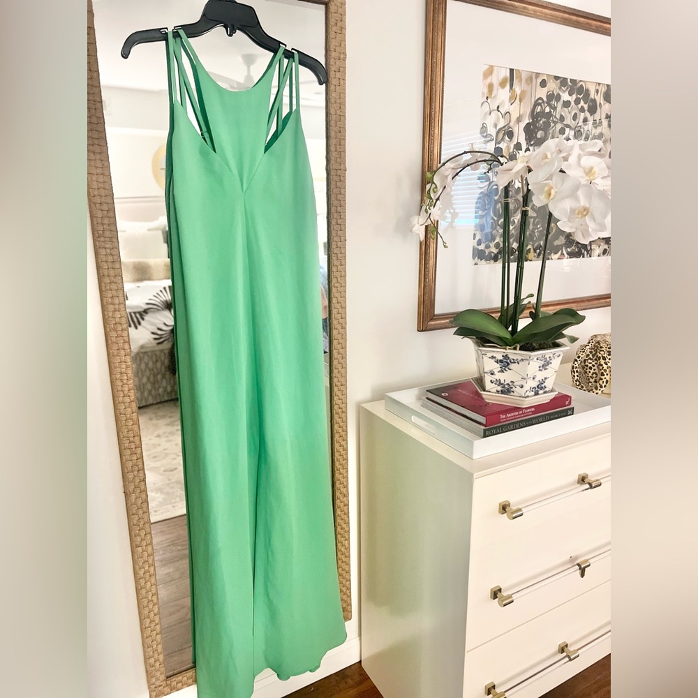 Elegant Green Sleeveless Dress
